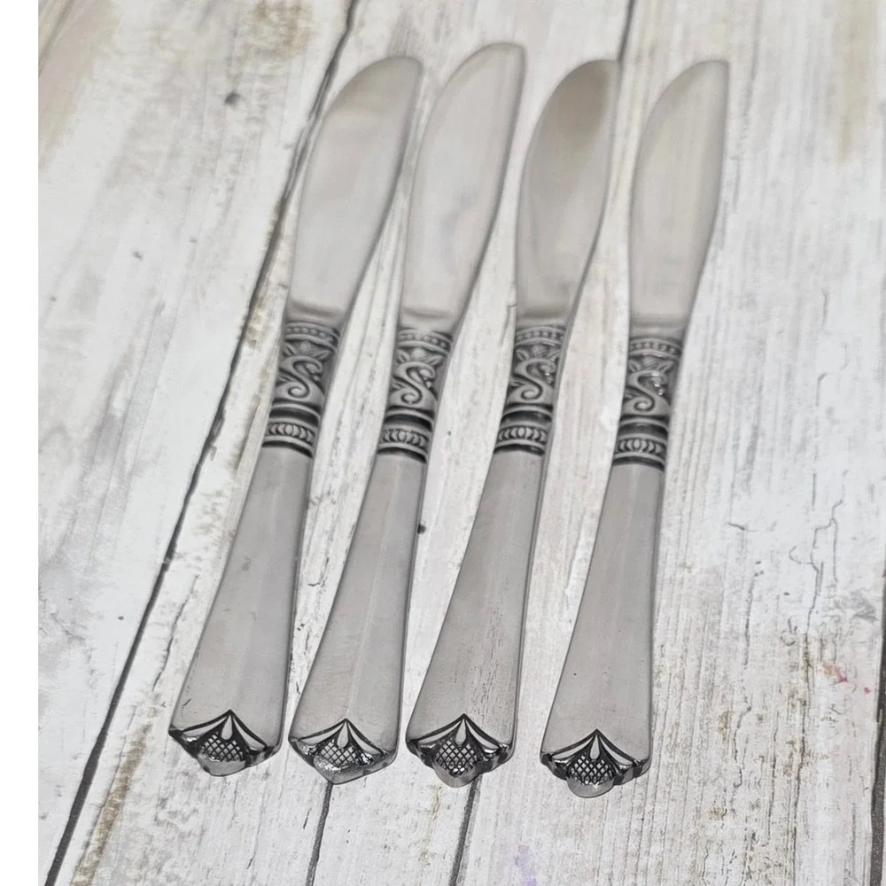 Orleans Silver Stainless Korea Dinner Knives Set of 4 Scroll Fan Pattern Vintage - Picture 3 of 7